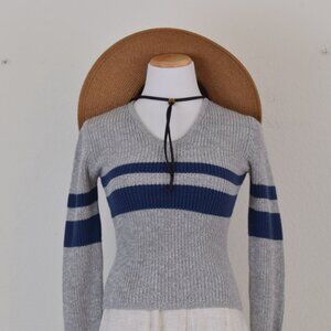 Vintage 90s Gray Striped Acrylic/Cotton V-Neck Crop Sweater Blue Alphast size M‎